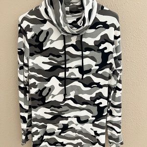 Camo Cowl